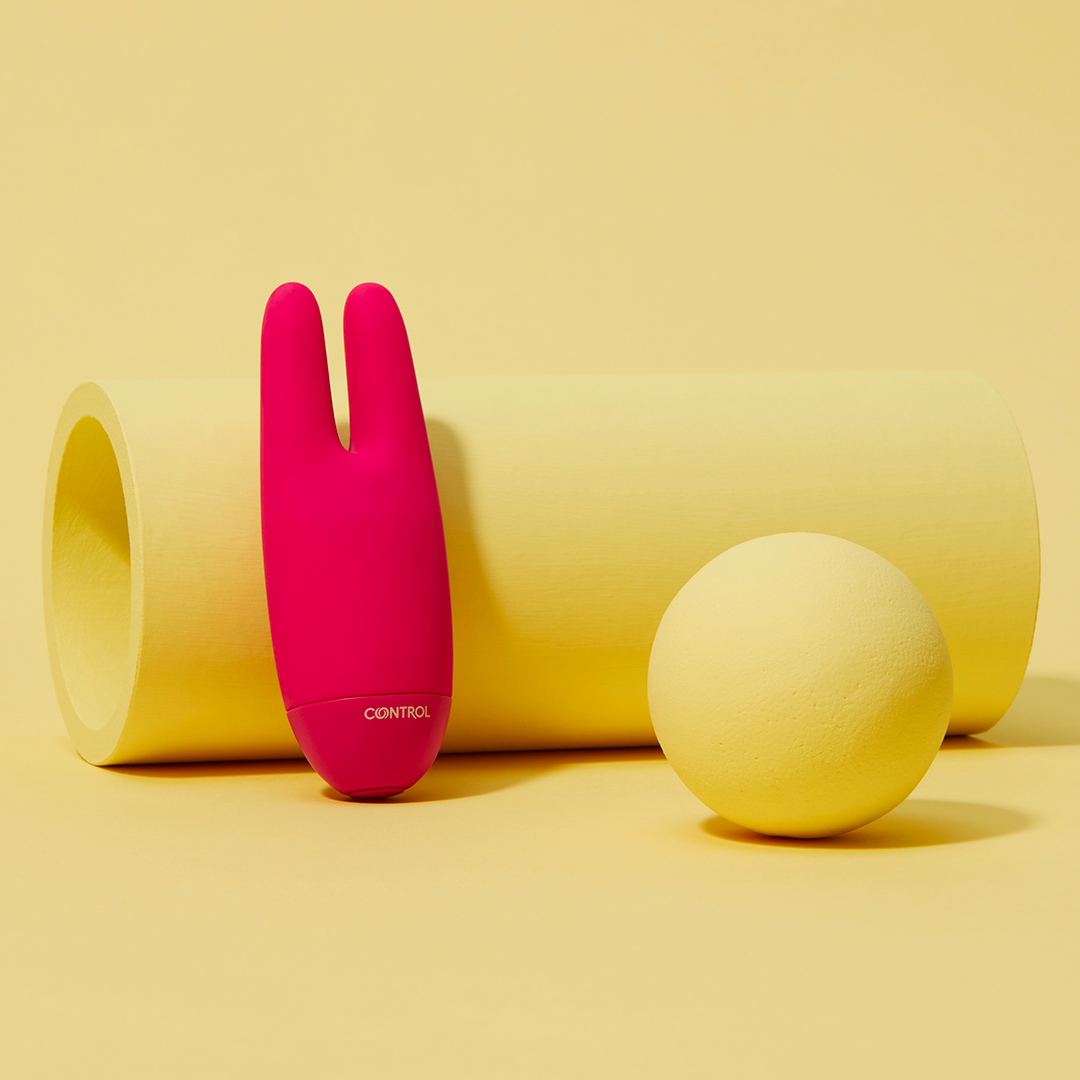 control-double-vibes-stimulateur-double-pointe-en-silicone-m-dical-5-modes image 1