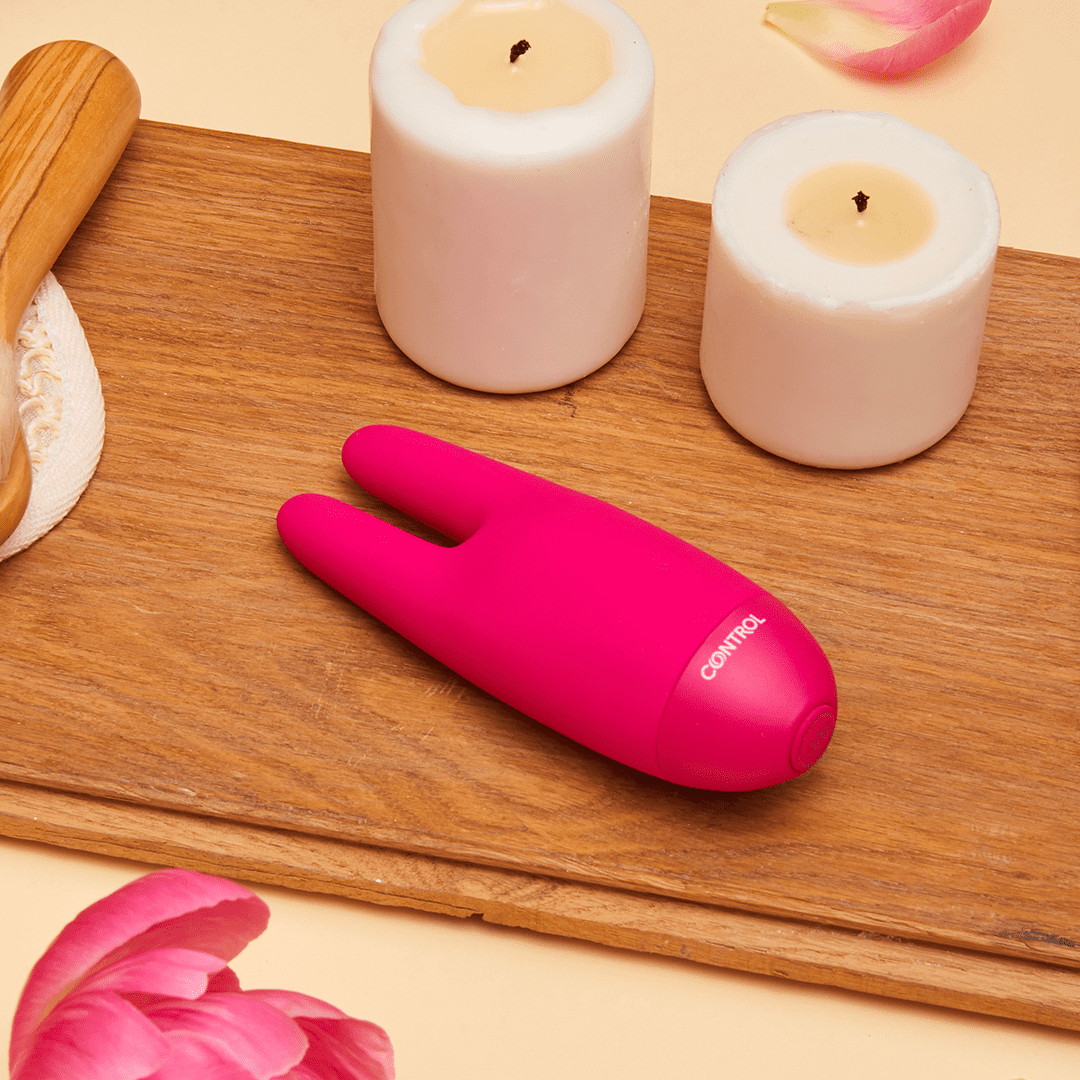 control-double-vibes-stimulateur-double-pointe-en-silicone-m-dical-5-modes image 3