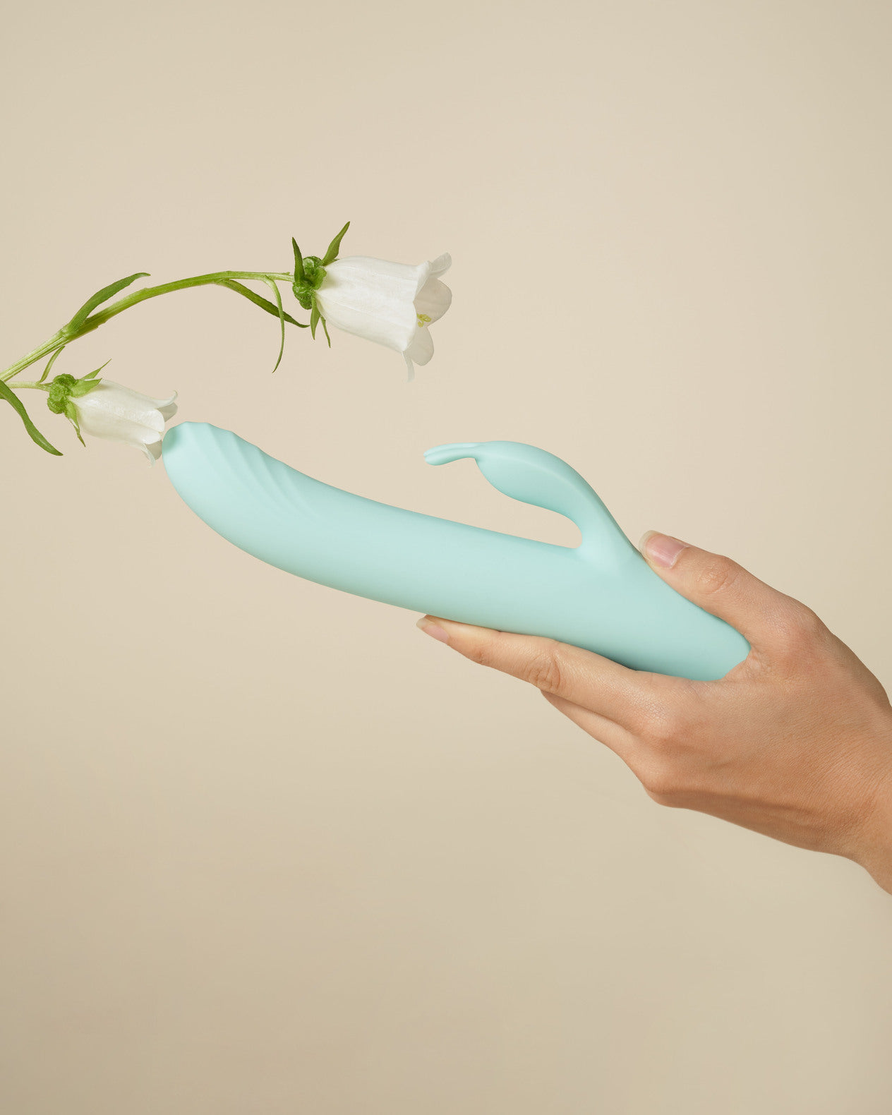 control-be-playful-rabbit-vibromasseur-rechargeable-avec-effet-pouss-e-et-bras-c image 5