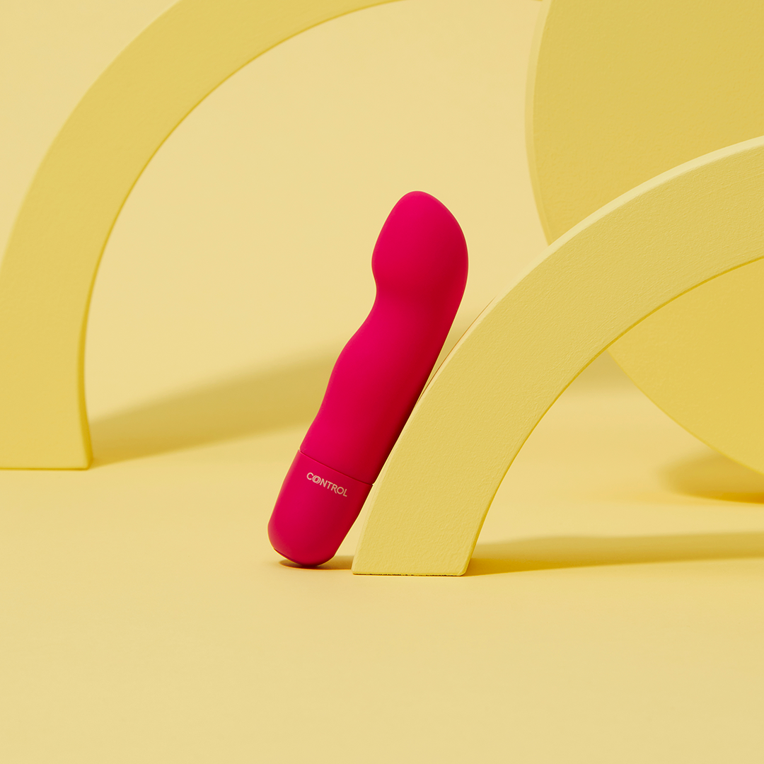 control-cosmic-pleasure-mini-stimulateur-clitoridien-vibrant image 1