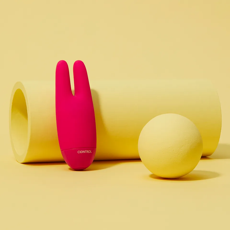 control-double-vibes-stimulateur-double-pointe-en-silicone-m-dical-5-modes image 1